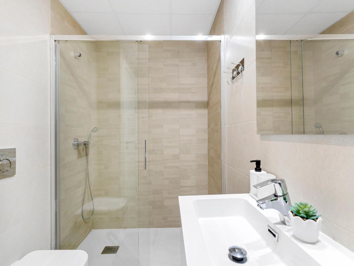 Lovely First Floor Apartment, Heating Pool ! Alicante Exterior photo